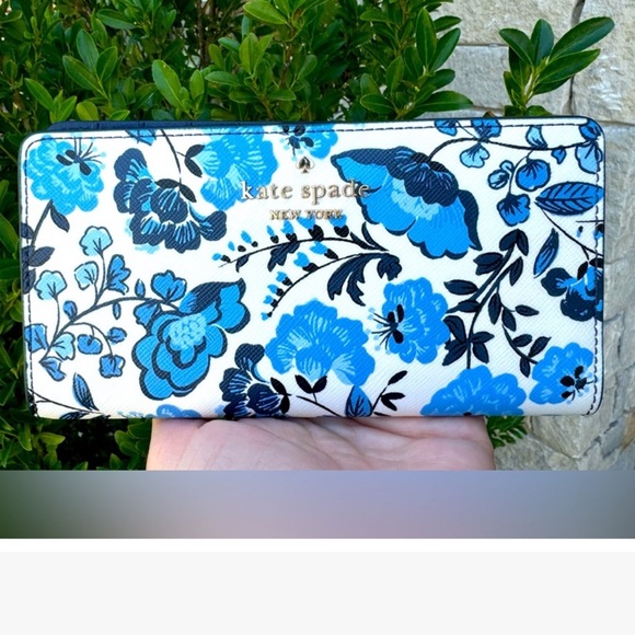 kate spade Handbags - 💙🩵Brand New Kate Spade Madison Vase Floral Large Slim Bifold Wallet🩵💙